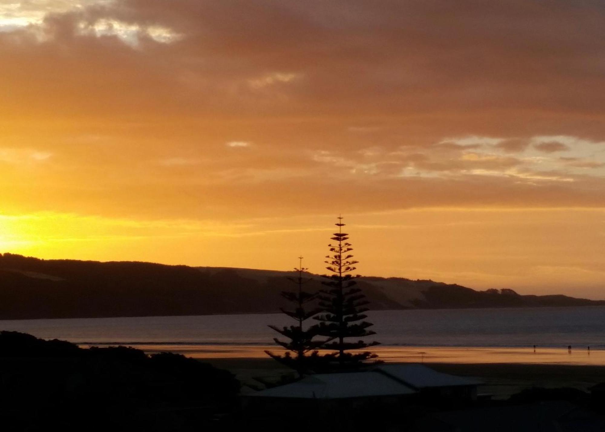 Ahiparadise - Ahipara Holiday Home Екстериор снимка